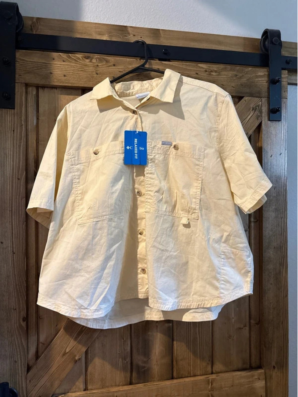 XXL Pastel Yellow Button Up Columbia Fishing Shirt